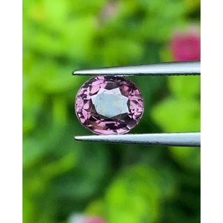 สปิเนล พม่า (Spinel 尖晶石 Myanmar) 1.35 กะรัต (Cts.克拉) VVS ดิบ Unheated 未加热的