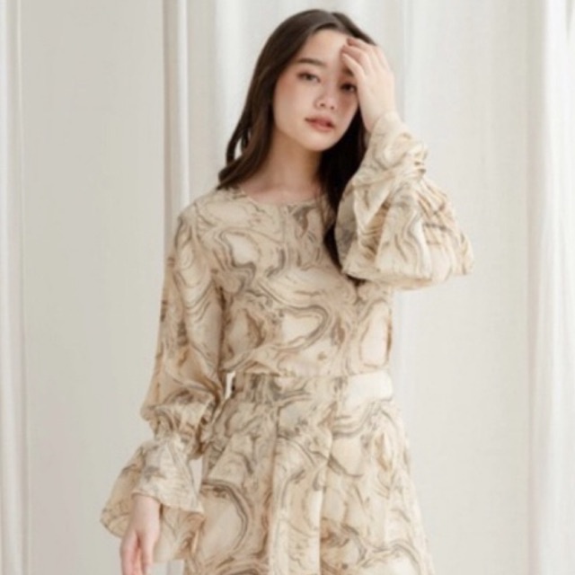 (used once) เสื้อรุ่น calla brand pamlook