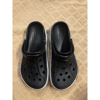 รองเท้าลำลองcrocs มือ2