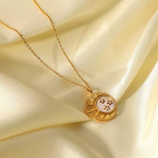 Escapism สร้อยคอจี้พระจันทร์ 18k gold plated