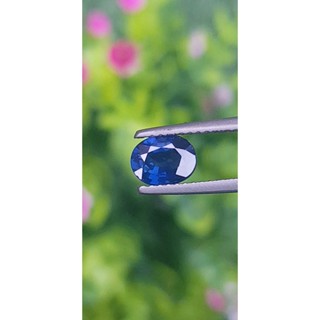 พลอย ไพลิน Blue Sapphire 1.00 กะรัต (Cts.) พร้อมใบเซอร์ พลอยแท้ อัญมณีมงคลประจําวันเกิด เครื่องประดับพลอย