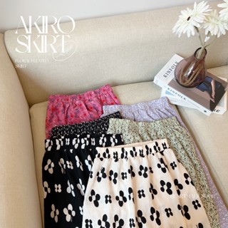 akiro skirt (กระโปรงอัดพลีทลอนเล็กลายดอก)