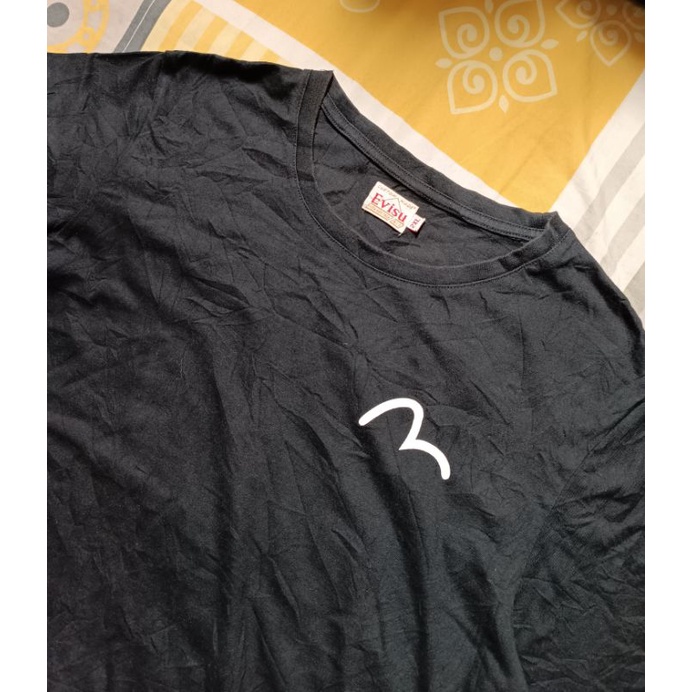 เสื้อยืด evisu มือสอง