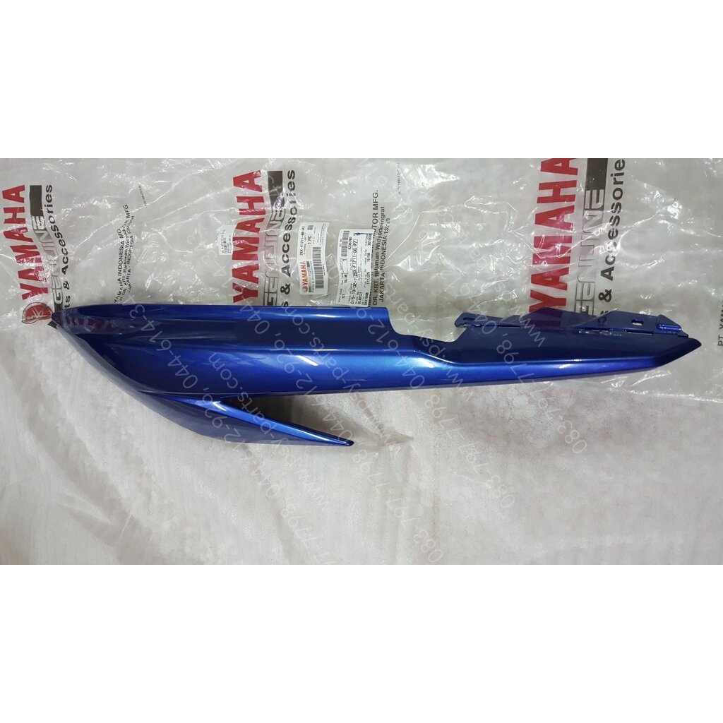 ฝาครอบข้างซ้าย GT 125 แท้ๆ สีน้ำเงิน 2SX-F1711-00-P7