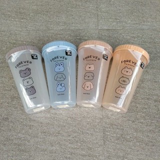 แก้วน้ำพร้อมหูหิ้วและช่องใส่หลอดดูดสกรีนลาย By Moshi Moshi