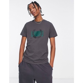 Fred Perry Laurel Wreath Graphic T-Shirt in Grey