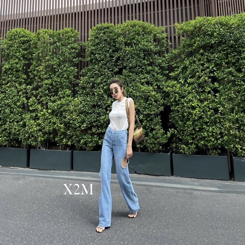 ส่งต่อ กางเกงยีนส์ cut off จากร้าน x2market / M