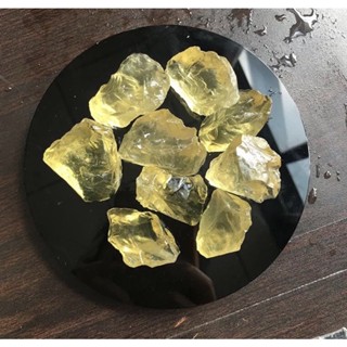 1 Pc Genuine Lemon Quartz Stone Rough Stone / Top High Quality Rough Stone / Raw Stone For Healing Chakra
