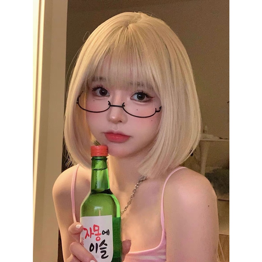 วิกผมcalawigsรหัสD807 บ็อบสั้นผมทำจากไหมเกาหลีมีหนังศรีษะบริเวณแสก สินค้าสวยตามภาพ100%พร้อมส่งในไทย