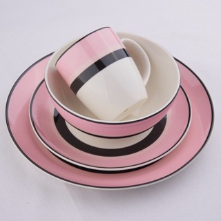 Whattadish Pinkish Round by Dinfi&amp;Q จาน ชาม แก้ว เซรามิค ไฟน์พอร์ซเลน Off-White เข้าไมโครเวฟ เตาอบ เครื่องล้างจานได้