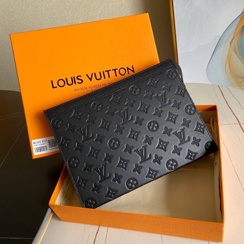 พร้อมส่งNew Louis Vuitton pochette voyage mm(Ori)