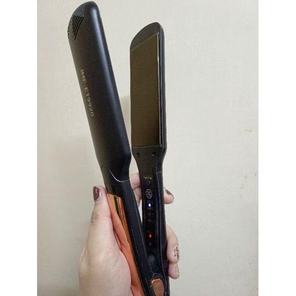 JMF ET9920 เครื่องหนีบผมสีทองเงา หนีบผมได้ทั้วตรงและม้วน