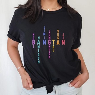 🌟​พร้อมส่ง​🌟 KPOP BTS ผ้าฝ้ายเสื้อยืด JIMIN JUNGKOOK JIN TAE SUGA HOBI NAMJOON เดียวกันคอกลมแขนสั้นด้านบนผู้ชายผู้หญิง