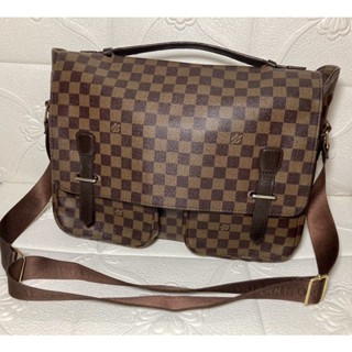 กระเป๋าสะพายข้างชาย Lv damier  ใบใหญ่ ลายดามิเย่ หายาก ฐาน15สูง10นิ้ว มือสอง พร้อมใช้