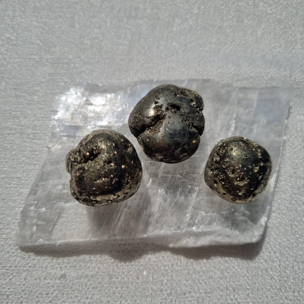 Ready Stock😊 Peruvian Pyrite Tumble (Natural Crystal, Tumbled Stone)