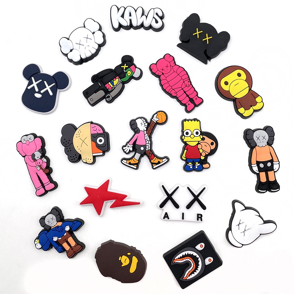 ตัวติดรองเท้า Crocs Jibbitz ลายการ์ตูน KAWS Series น่ารัก อุปกรณ์เสริม สําหรับตกแต่งรองเท้า