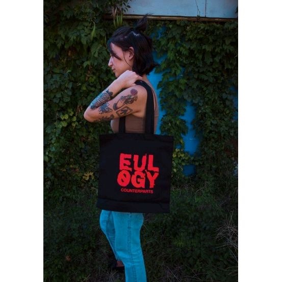 คันเบ็ดอย่างเป็นทางการ - EULOGY สําหรับ THOSE STILL HERE BLACK TOTEBAG