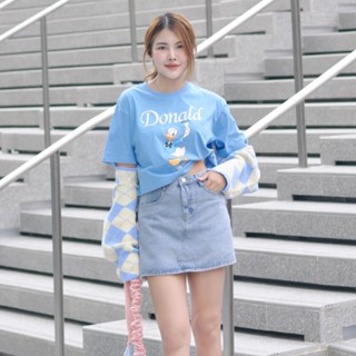 Disney Women Crop Donald Duck and  PlutoT-Shirt - เสื้อครอปผู้หญิง ดิสนี่ ลายโดนัลด์ ดั๊กและพลูโต สินค้าลิขสิทธ์แท้100% characters studio