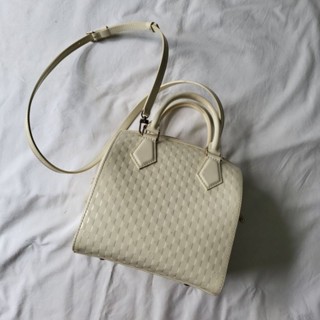 LV Louis Vuitton Speedy Cube Limited Edition Damier Facette Speedy Cube Bandouliere PM in White กระเป๋าถือ