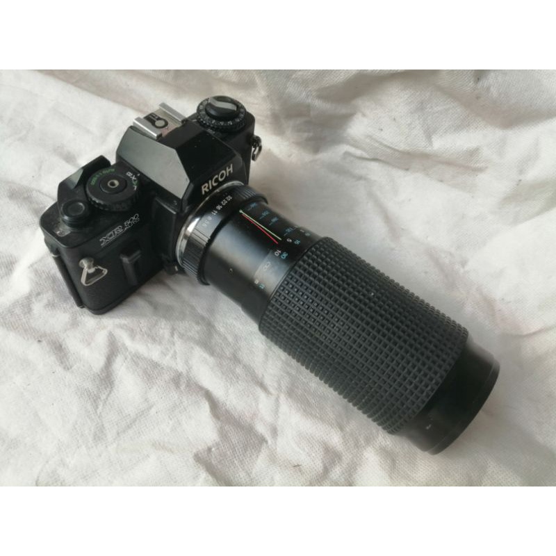 กล้องฟิล์ม​ ricoh​ xr500​ กล้องเสีย​ ขึ้นฟิล์มไม่ได้​ ไม่มีฝาปิดแบต เอาไว้สะสม
