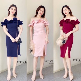 🔆งานป้าย Stylista🔆 เดรสออกงาน เปิดไหล่แต่งริ้วระบายช่วงอก ทรงพอดีตัวสวยเข้ารูป ผ่าหน้า เรียบหรู