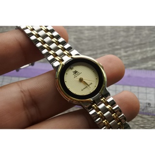 นาฬิกา Vintage มือสองญี่ปุ่น ELVENCE SWISS MOVE TUNSTEN BEZEL ระบบ QUARTZ ผู้หญิง ทรงกลม กรอบทอง หน้าทอง หน้าปัด 24mm