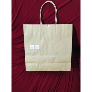 ถุงกระดาษเบรนท์ Uniqlo