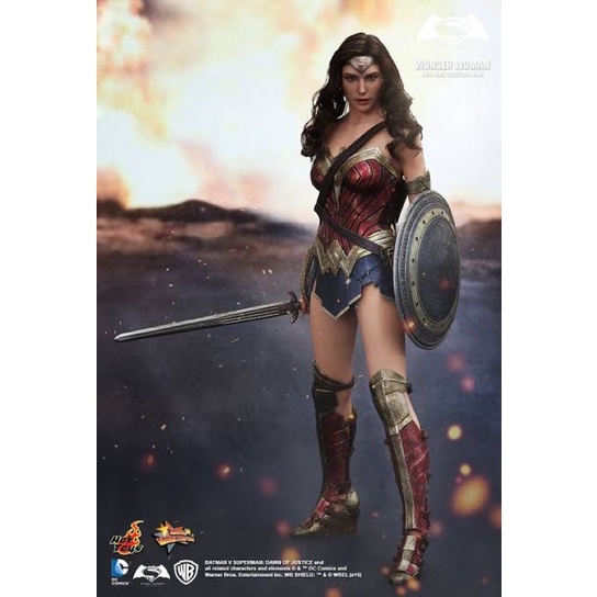 HOT TOYS MMS359 WONDER WOMEN BATMAN V SUPERMAN