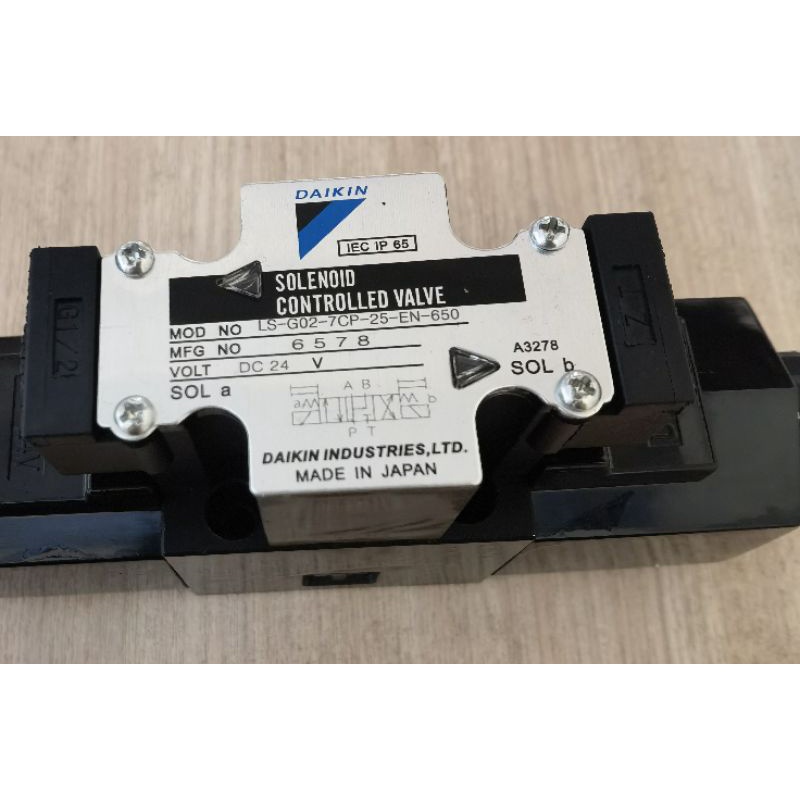DAIKIN​ SOLENOID​ VALVE​ Model​ : LS-G02-7CP-25-EN-650