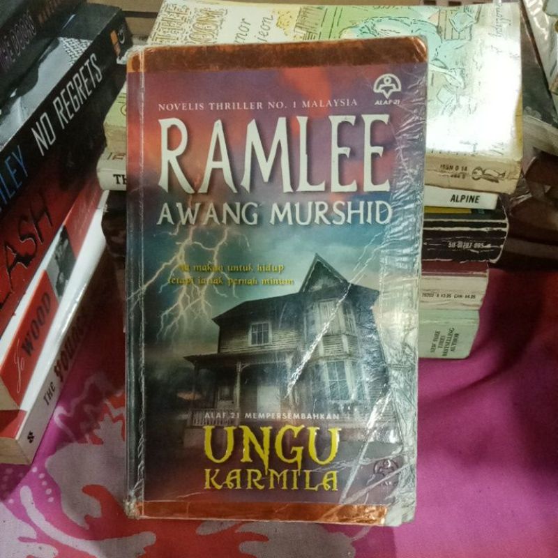 Ungu นิยายระทึกขวัญ "สีม่วง (Earloop)" Author ramlee awang Moslemid