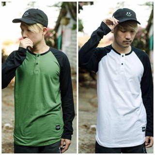 เสื้อ Henry Long Sleeve T-Shirt