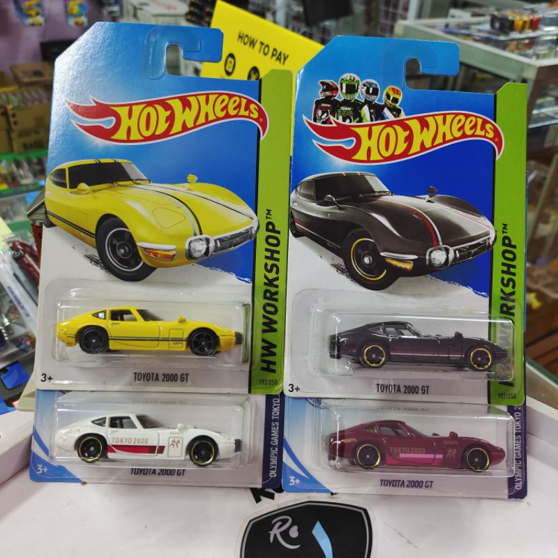 TOYOTA 2000 GT HOT WHEELS MAINLINE