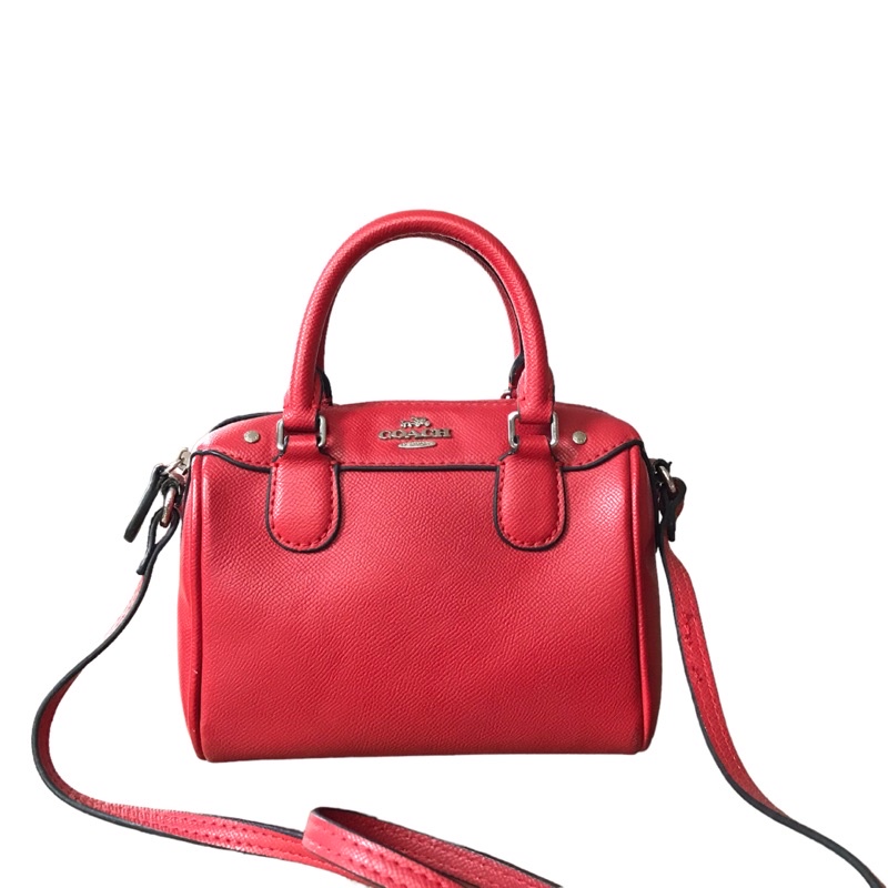 Coach mini❤️ กระเป๋าสะพายสีแดง กระเป๋ามือสอง
