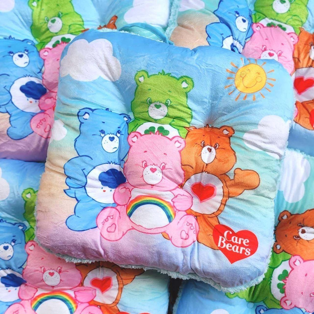 เบาะรองนั่งCare Bears สุดน่ารัก  มีเชือกผูกกันเลื่อน  ไซส์ใหญ่ 45×45×8 cm