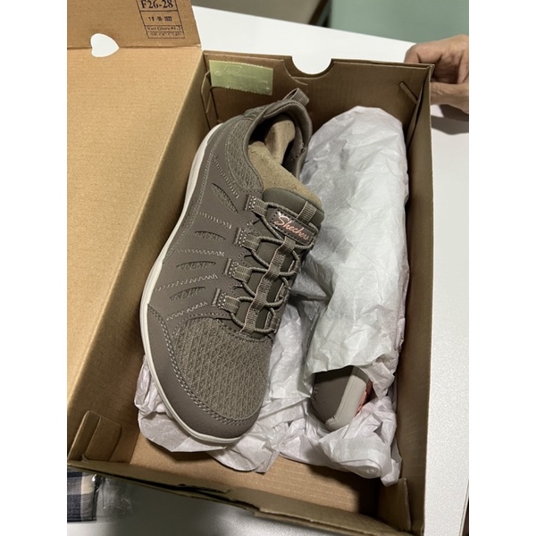 มือ 1 รองเท้า Skechers Active Avenue size 6