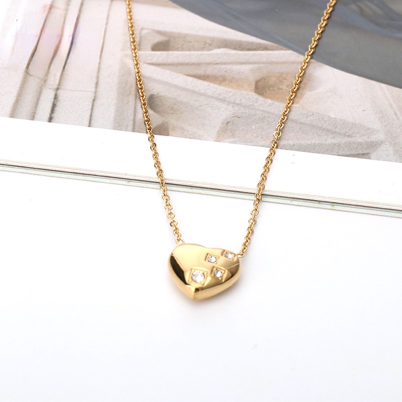 สร้อยคอไทเทเนียม เหล็กสเตนเลส จี้รูปหัวใจ ประดับเพชร เข้ากับทุกการแต่งกาย  ของขวัญ