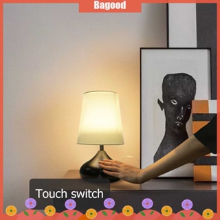 ♪Bagood♪In Stock โคมไฟตั้งโต๊ะ LED โต๊ะสไตล์นอร์ดิกข้างเตียงห้องนั่งเล่นโคมไฟบ้านที่ทันสมัย