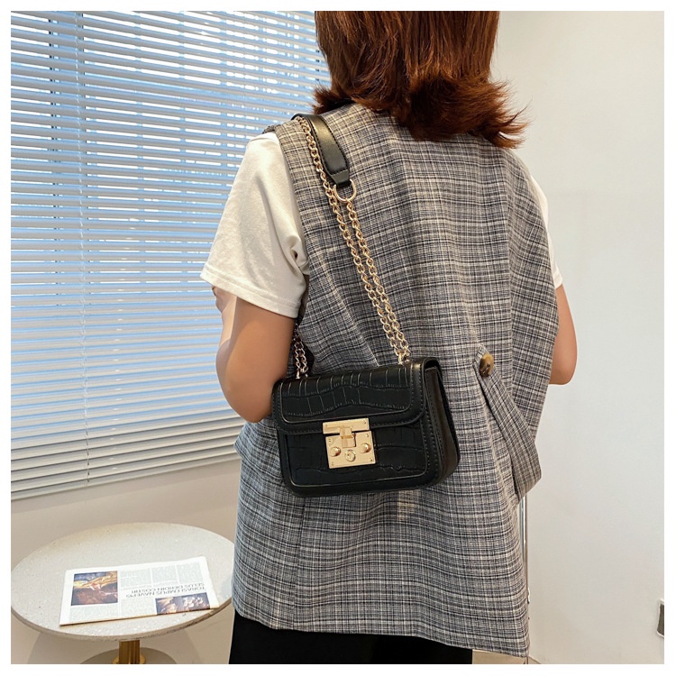 CLOUD4D-กระเป๋า New Lida ว๊ายกรี๊ดดังๆคอลนี้ ปังมากกก ดีเทลสวยมีสายโซ่สลับหนังจ้า ขนาดฐาน 7”สูง 5.5” ดีเทลคอลนี้บอก - รูปที่ 6