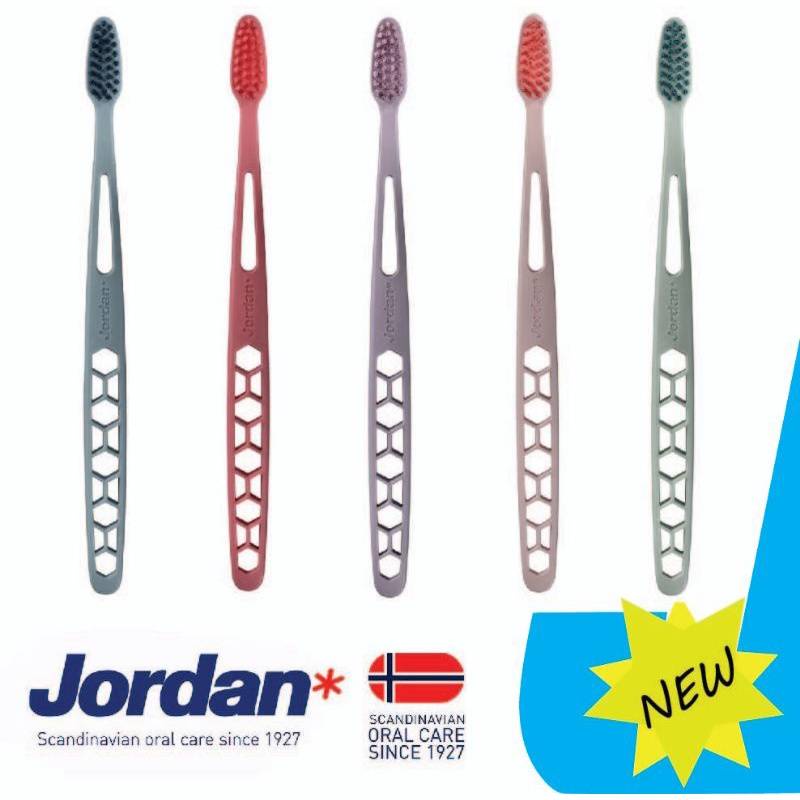 แปรงสีฟัน Jordan Ultralite sensitive 0.01 อัลตร้าไลท์ เซนซิทีฟ  คละสี