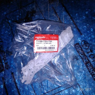 Breket / Breaket Bumper Depan Mobilio DAN BRIO ORIGINAL - KANAN