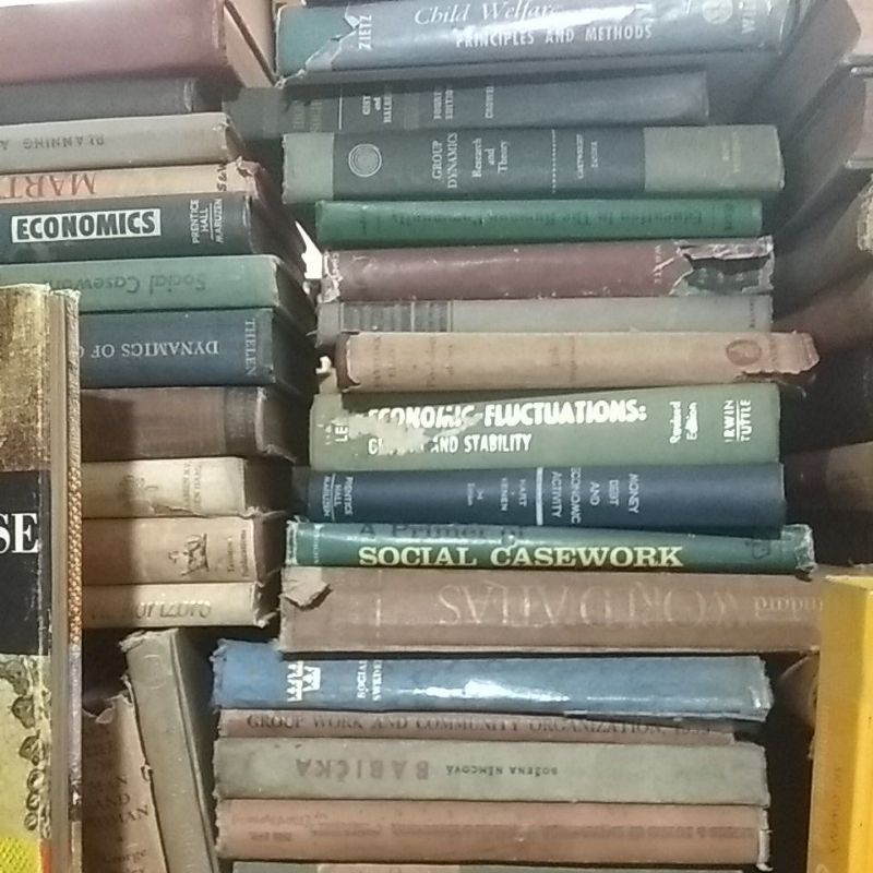 หนังสือสารานุกรมถ้ําแข็งมือสอง Rp. 35,000