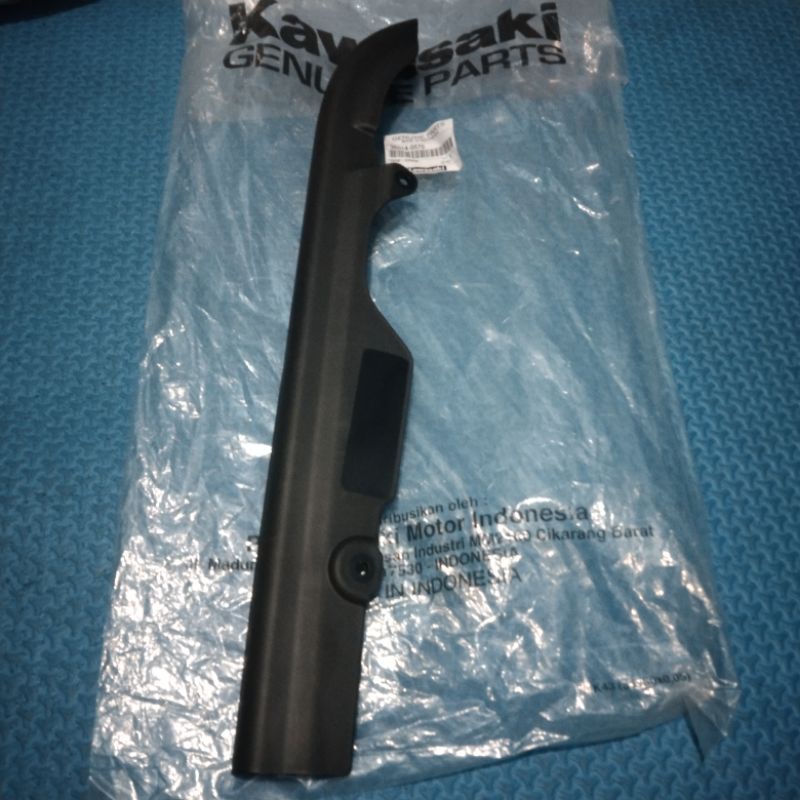 Original Kawasaki w175 ฝาครอบโซ่ด้านหลัง 36014-0570