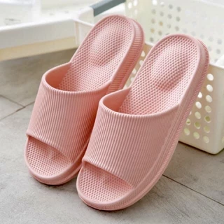 รองเท้านวดเพื่อสุขภาพ พื้นหนา ใส่สบาย น้ำหนักเบา(เบากว่ารุ่นที่มีรู) ใส่ได้ทุกสถานการณ์ มีหลากสี มีไซส์35-45เลยค่ะ