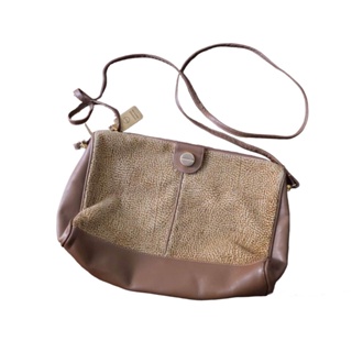 Vintage Barbonese by Redwall Sling Bag กว้าง 9 นิ้ว ยาว 11 นิ้ว สีน้ำตาล มือสอง ของแท้