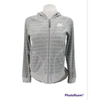 เสื้อแจ็คเก็ตฮู้ดแบรนด์ NIKE SPORTSWEAR Size M(Womens) มือ2