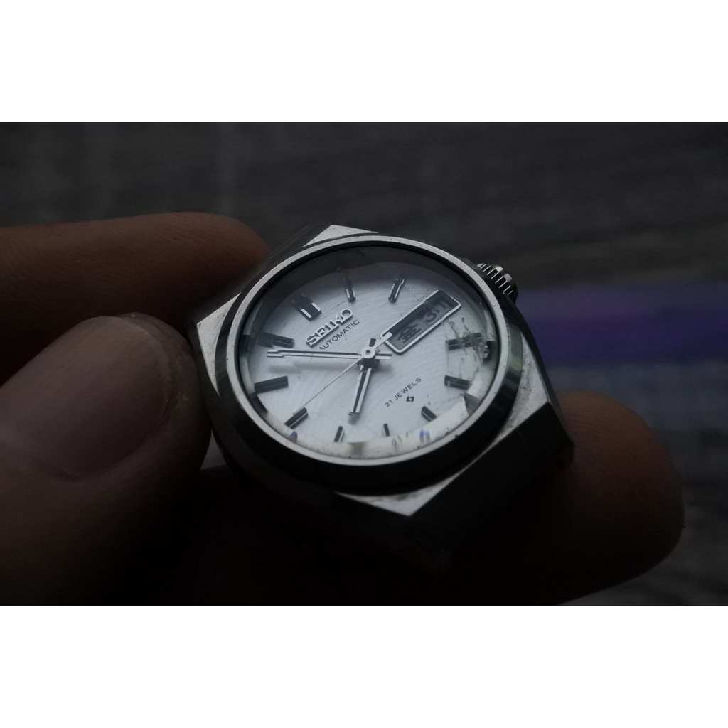 นาฬิกา Vintage มือสองญี่ปุ่น SEIKO 2906 0120 ระบบ AUTOMATIC ผู้หญิง ทรงกลม กรอบเงิน หน้าขาว หน้าปัด 26mm