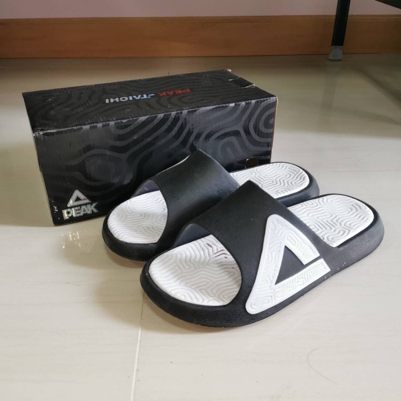รองเท้าแตะ PEAK มือสอง รองเท้าเพื่อสุขภาพ