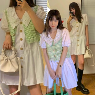 พร้อมส่ง 🚢🖍 Wink white dress เดรสแขนสั้นแต่งปกระบายน่ารักมากกระดุมหลอก (36820)