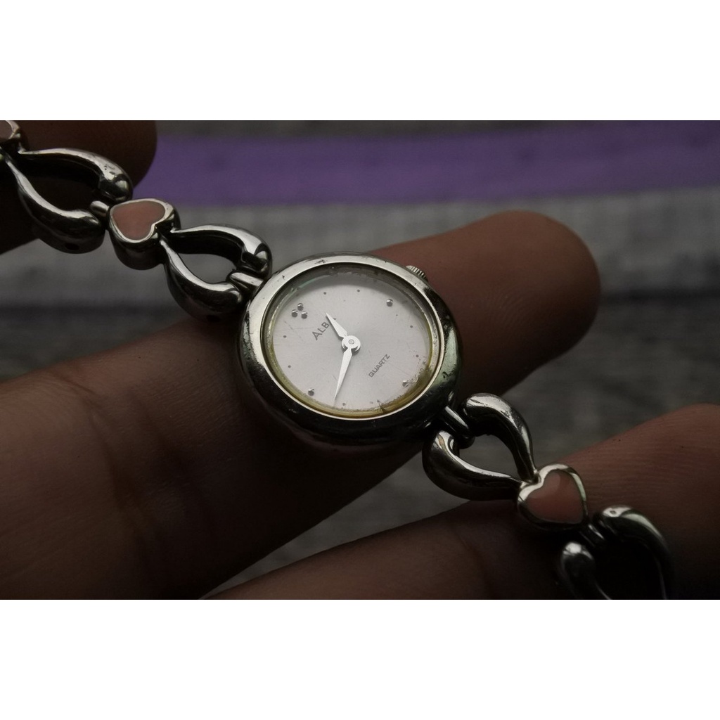นาฬิกา Vintage มือสองญี่ปุ่น ALBA Y150 0G30 ระบบ QUARTZ ผู้หญิง ทรงกลม กรอบเงิน หน้าขาว หน้าปัด 19mm