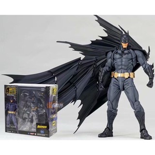 ฟิกเกอร์แบทแมน REVOLTECH DC ข้อต่อเกียร์ ขยับได้